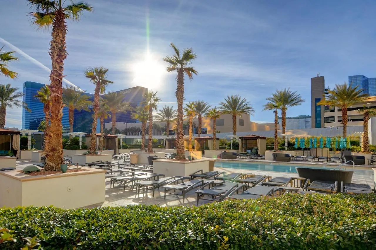 Mgm Signature-33-705 F1 Track & Strip View Balcony Las Vegas